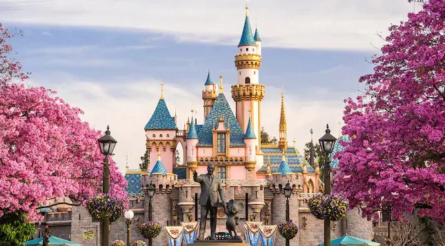 Disneyland-chateau.webp
